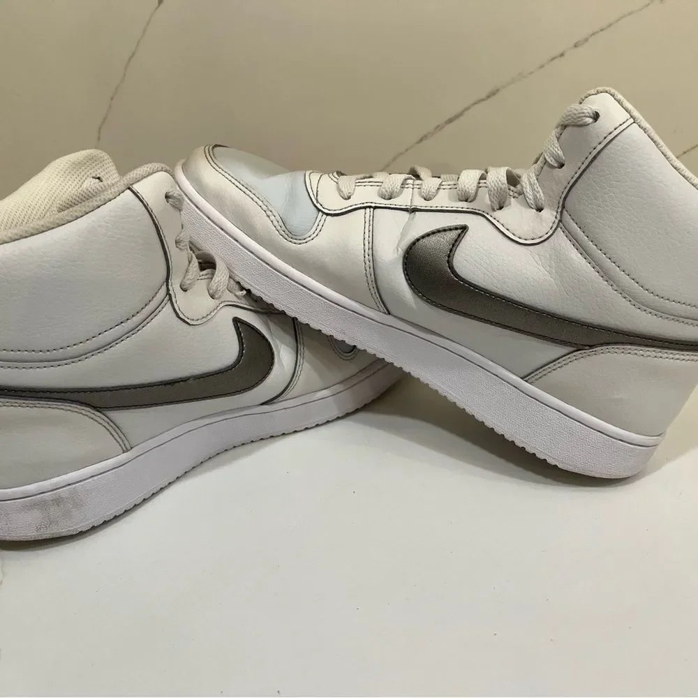 Nike White and Gray Sneakers